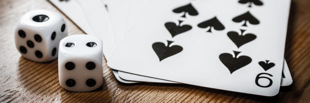 Trinkspiele mit Würfel: Der Zufall entscheidet
