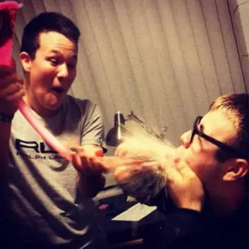 Bier-Bong saufen