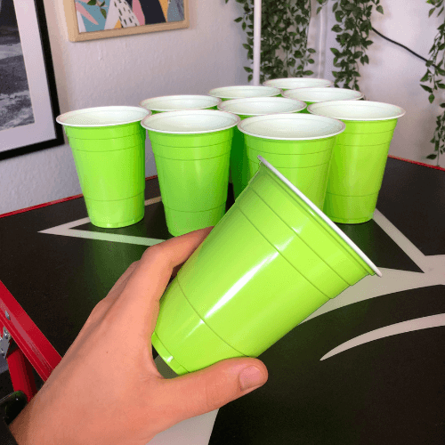 Light Green Cups - hellgrüne Plastikbecher