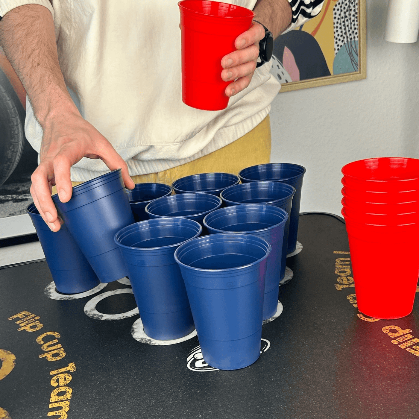 22x rote & blaue Beerpong Mehrweg Becher